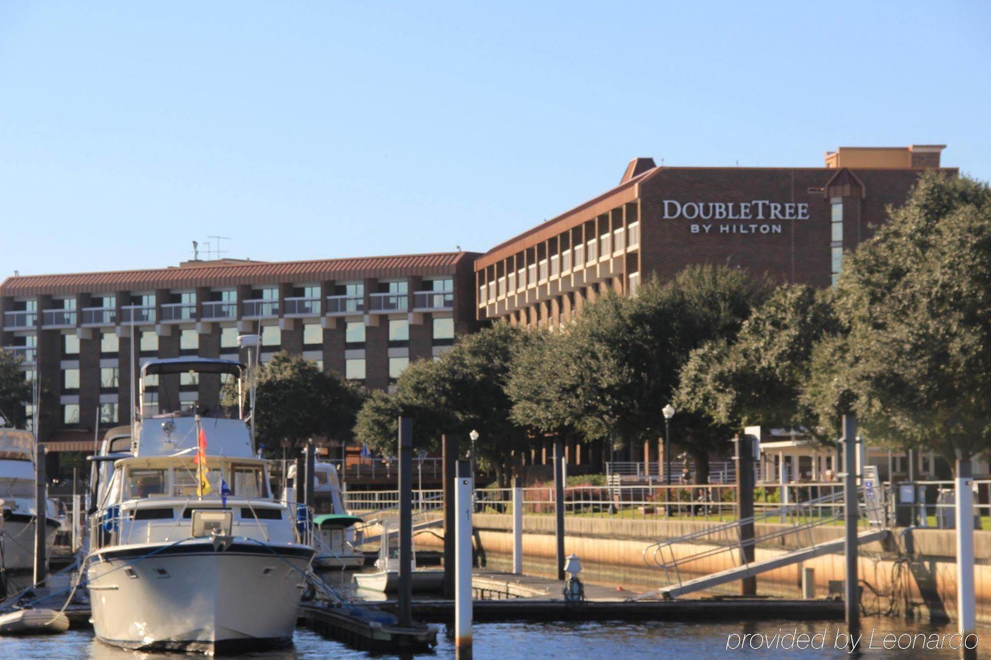 Doubletree By Hilton New Bern - Riverfront Exterior photo
